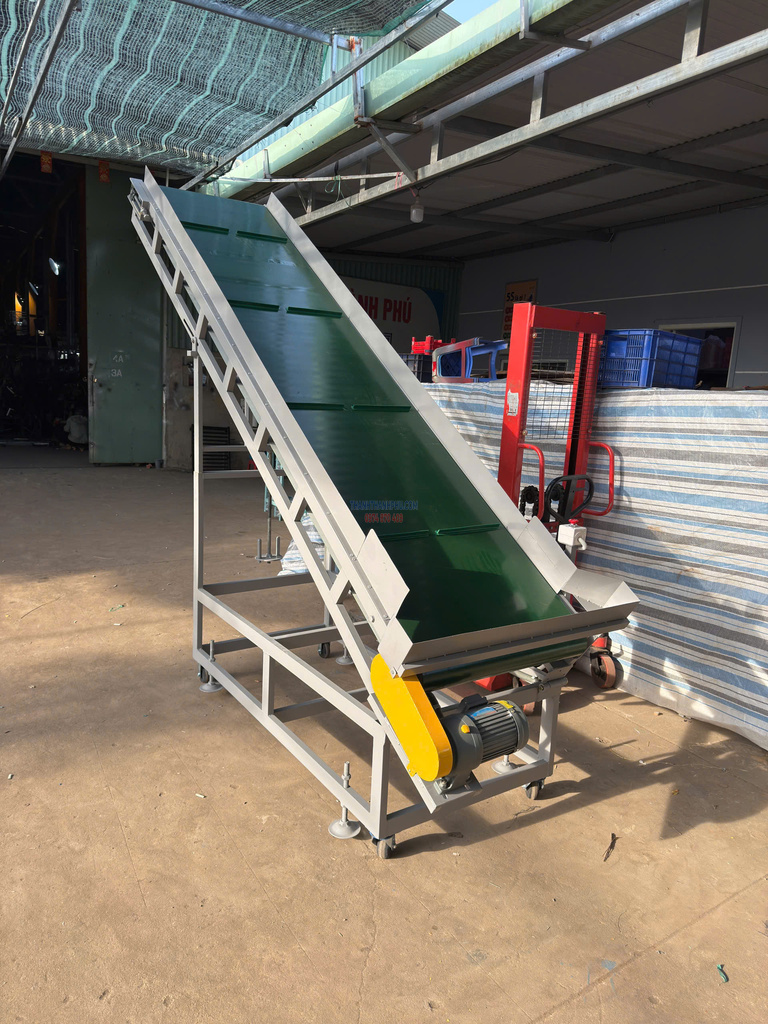 Băng Tải Chuyển Hàng