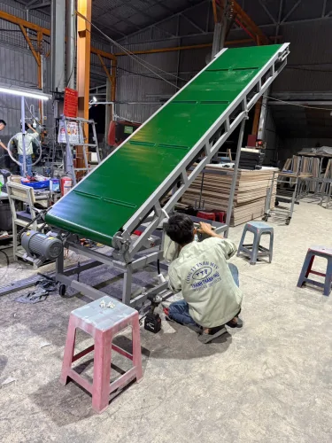 Băng Tải Chuyển Hàng